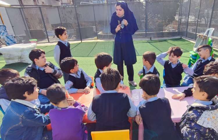 کارگاه علوم پایه اول با عنوان آشنایی با پلیمر 7