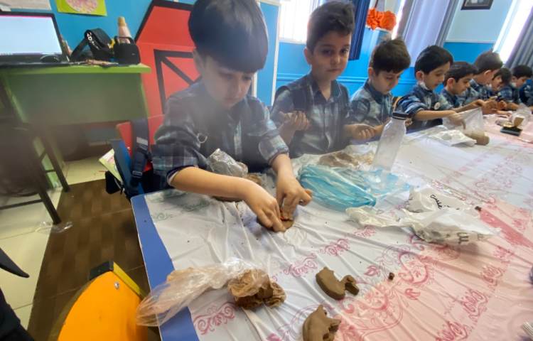 :کارگاه ماهرشو، ساختن اردک و خانه ی سفالی با استفاده از شابلون 1