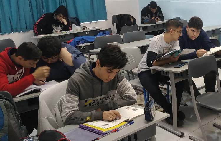 کارگروهی در مدرسه 2