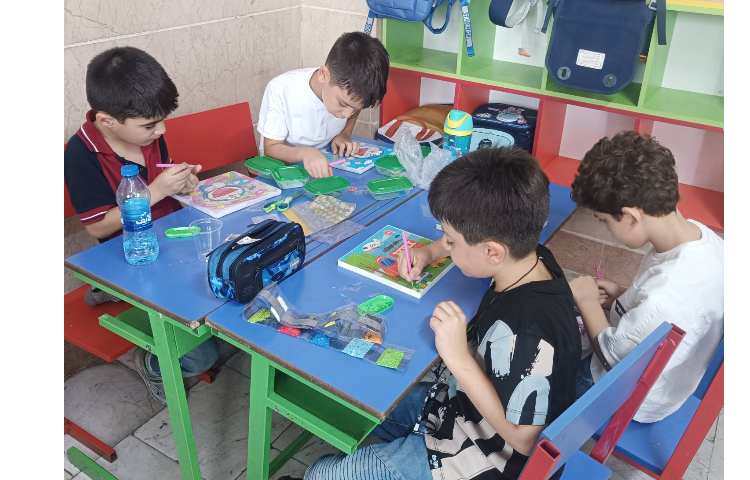 کار با تابلوی الماسی کلاس دست سازه 3