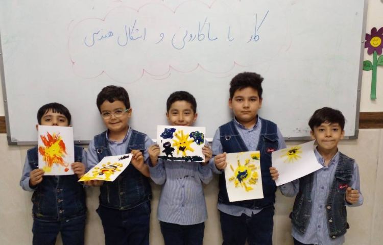 کار با ماکارونی و اشکال هندسی 4