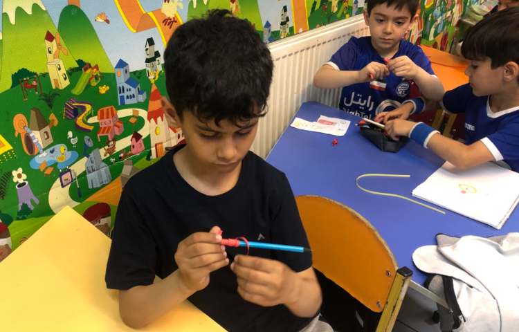 کار با ملیله کاغذی و درست کردن برگ پاییزی 2