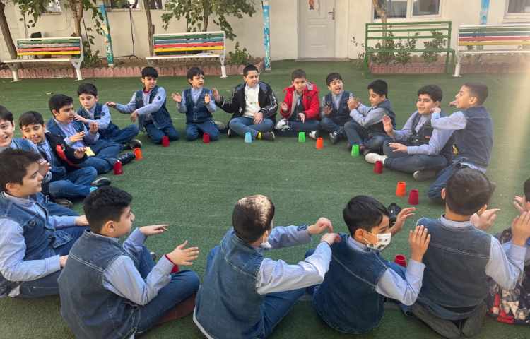 کار با کاپ جهت هماهنگی گروهی/چشم و دست/توجه و تمرکز 1