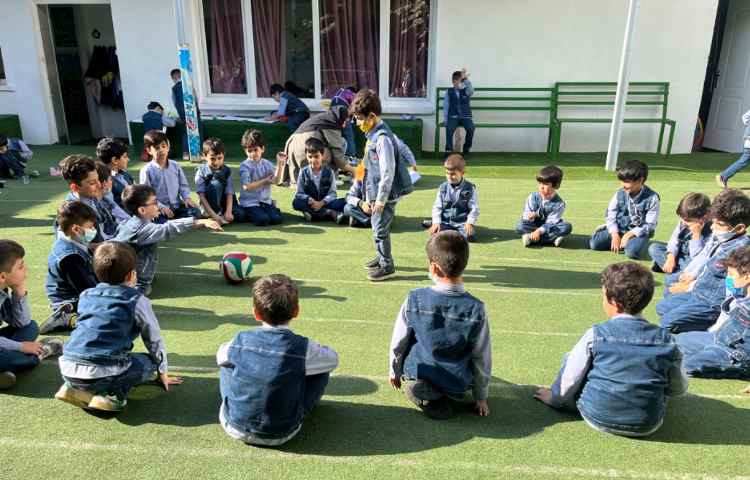 کار با کاپ و چوبک جهت تقویت دو نیم کره 1