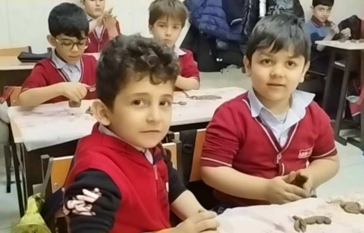 ( کار با گل رس)تلفیق درس علوم با ریاضی و فارسی 4