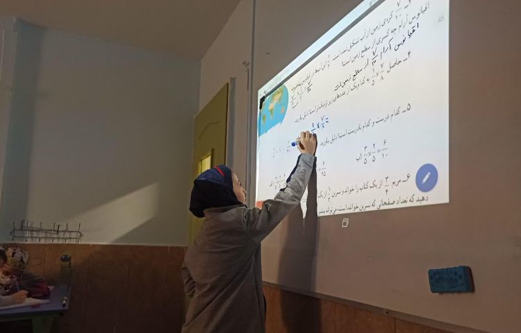 کار در کلاس ریاضی 6