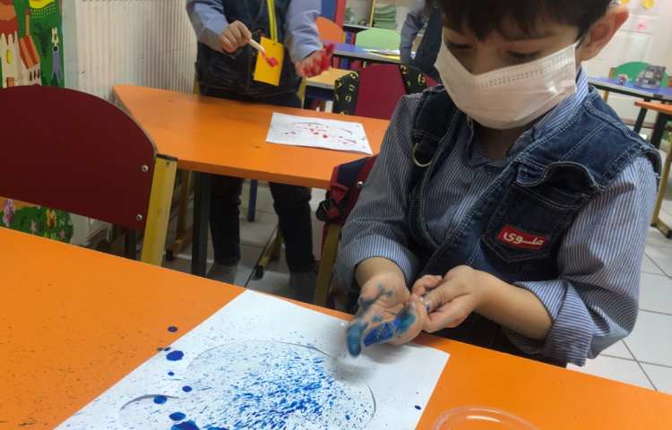 کار رنگ امیزی و چاپ با مسواک 2