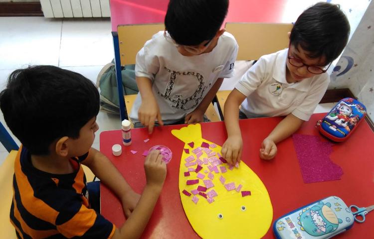 : کار گروهی با کمک گرفتن از ذهن زیبا و خلاق 1