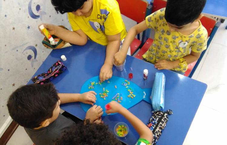 : کار گروهی با کمک گرفتن از ذهن زیبا و خلاق 5