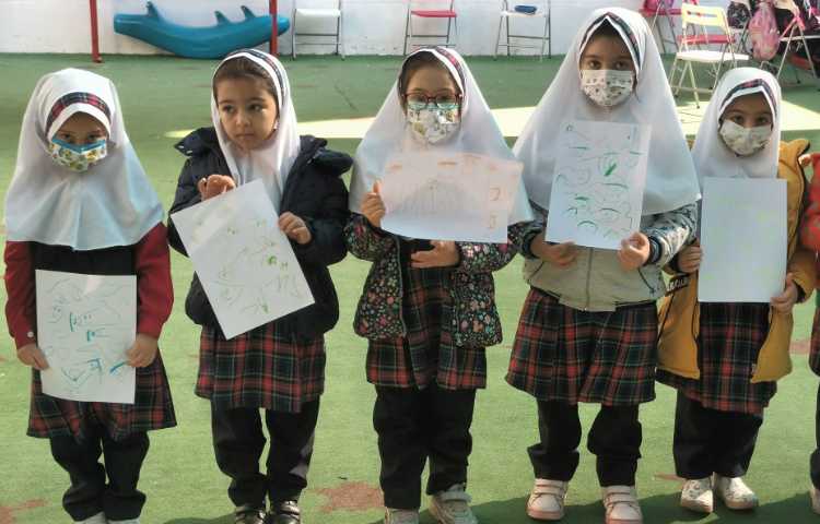 کار گروهی دنیای رنگی 2