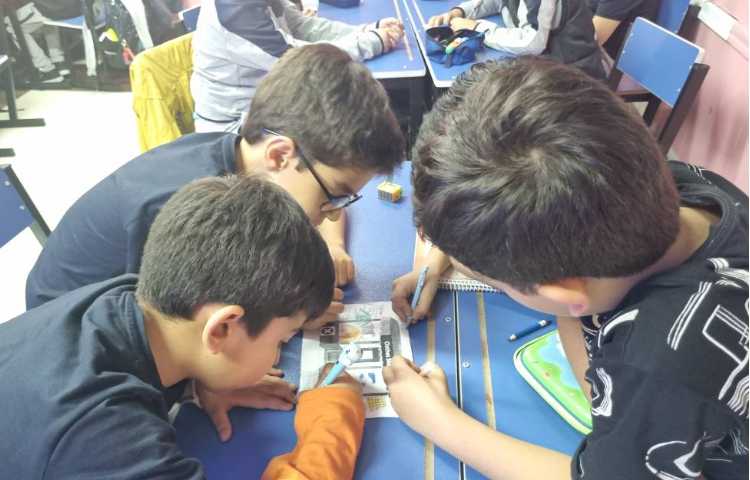 کار گروهی و تمرین جمله سازی با ساختار صفحه 23 کتاب I would/wouldn't like ...... 3