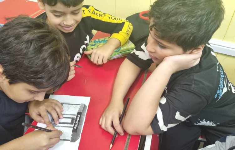 کار گروهی و تمرین جمله سازی با ساختار صفحه 23 کتاب I would/wouldn't like ...... 9