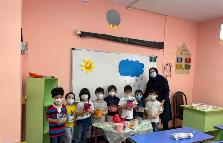 کاشت گیاه با قصه گویی 4