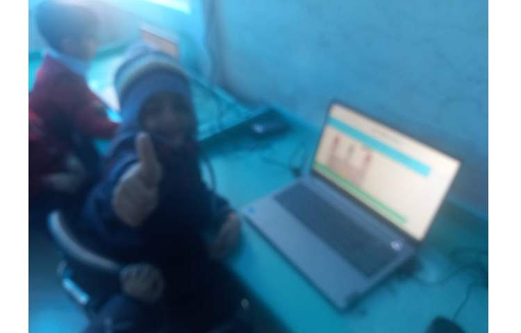 کامپیوتر : انجام نقاشی قلعه با نرم افزارPAINT 4