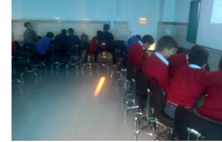 کامپیوتر : پروژه ساعت عقربه ای اسکرچ 9