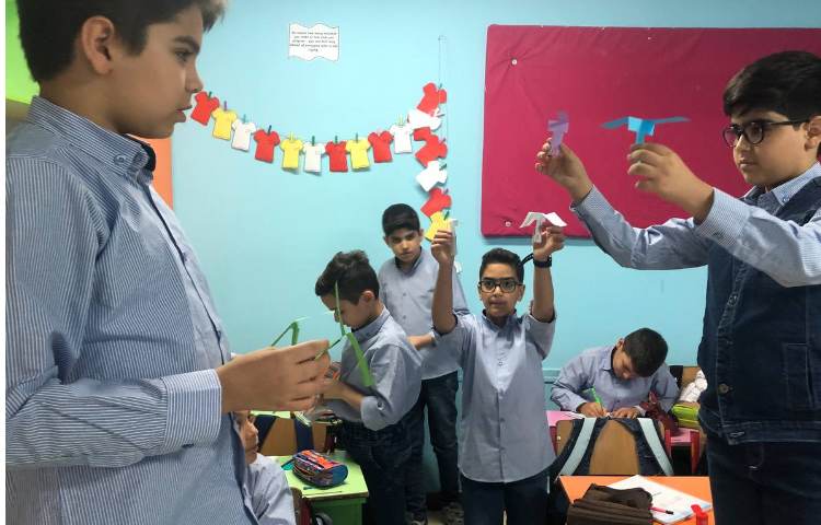 کاوشگری در مورد فرفره با بال های مختلف 1