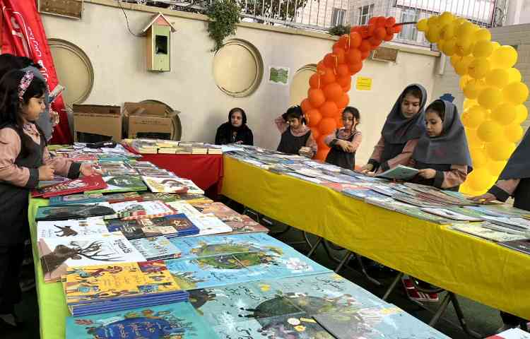 کتابخوانی 100