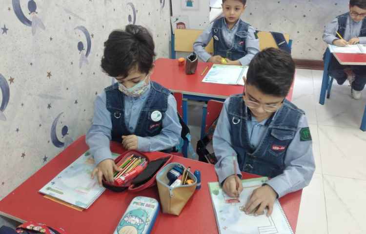 کتاب خواندای( وصل کردن نقطه چین ها ) 2