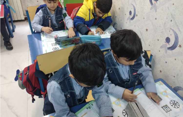 کتاب خواندای( وصل کردن نقطه چین ها ) 3