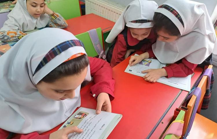 کتاب خوانی 1