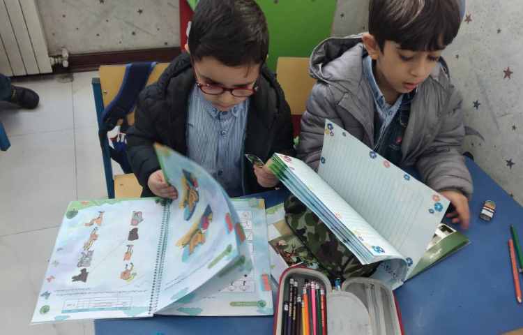 کتاب هوش و خلاقیت( پیدا کردن اختلاف بین تصاویر )صفحه 15تا17 2