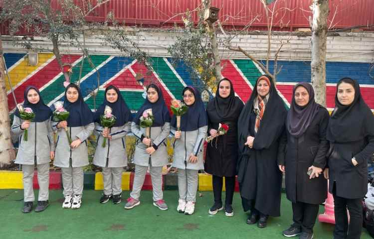 کسب مقام اول در رشته والیبال 7