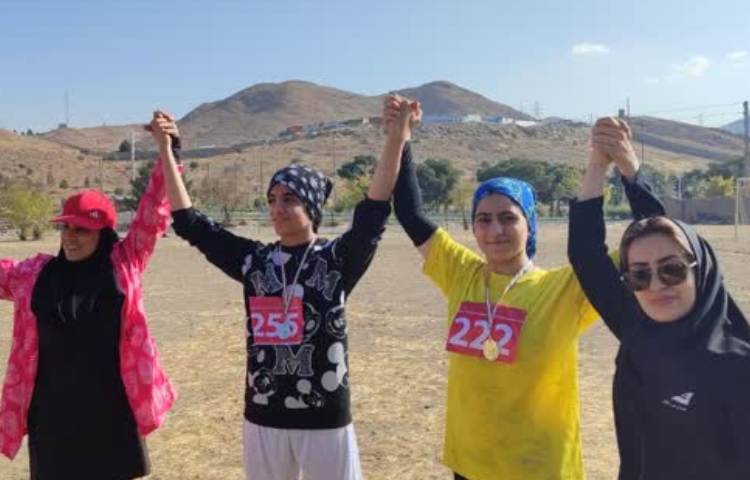 کسب نشان طلای مسابقات منطقه ای صحرا نوردی 3