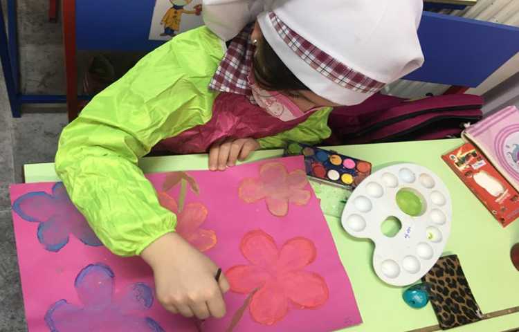 کشیدن برگ گلهای رنگی با آبرنگ 5