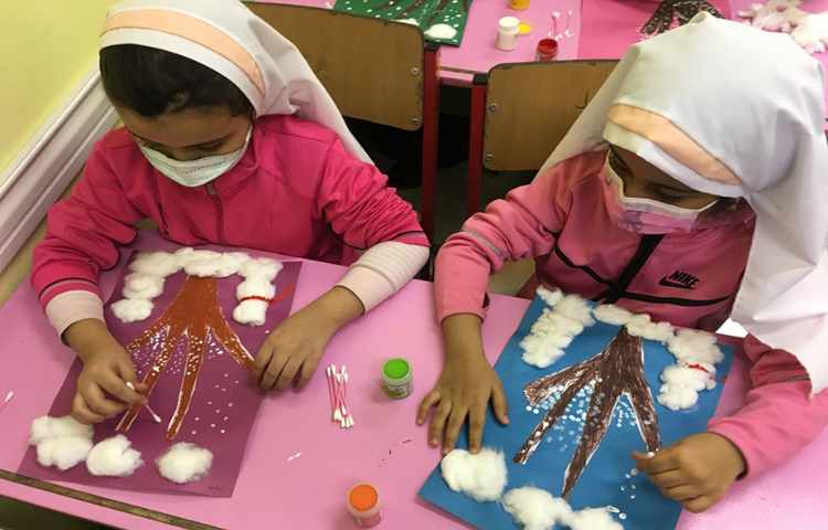 کشیدن جزییات نقاشی درخت پاییزی ، با تکنیک نقاشی با گوش پاک کن 1