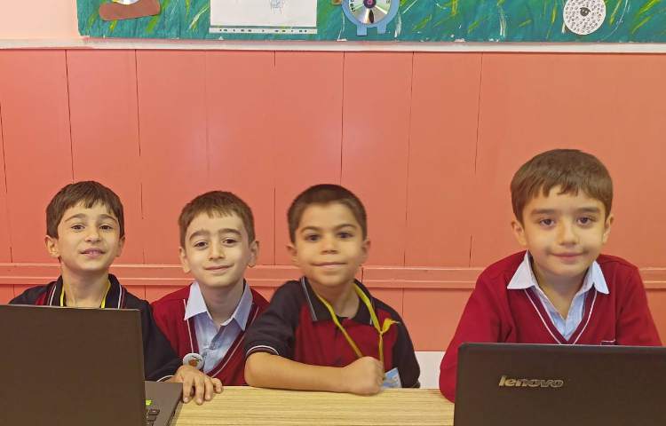 کشیدن خط راست و خط خمیده در نرم افزار نقاشی 5