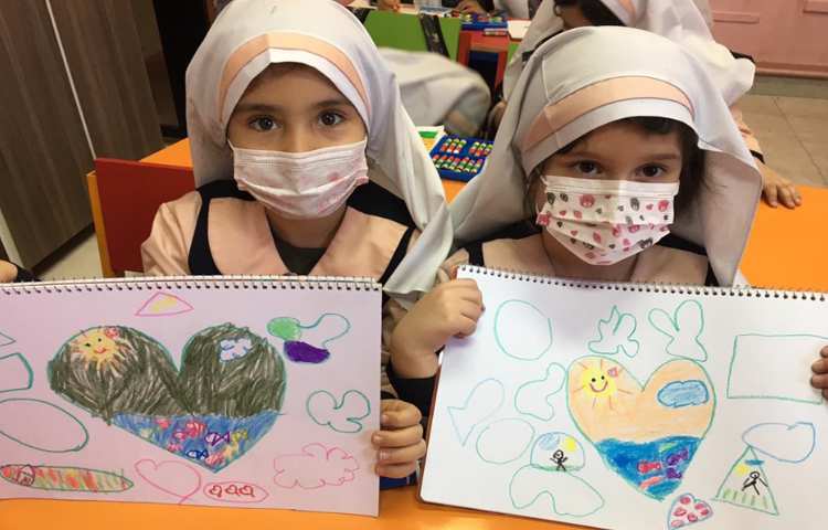 کشیدن شکلهای بسته و نقاشی داخل آنها با خلاقیت دانش آموزان ( تمرکز روی کادر بندی و ترکیب شکلها ) 7