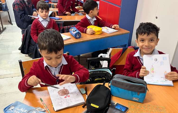 کشیدن نقاشی خلاقانه با اشکال هندسی-زنگ Math 3