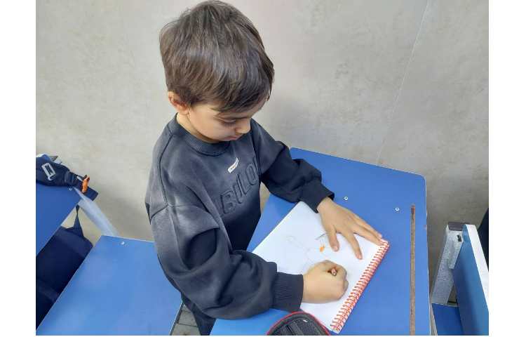 کشیدن نقاشی قصه و نمایش 6