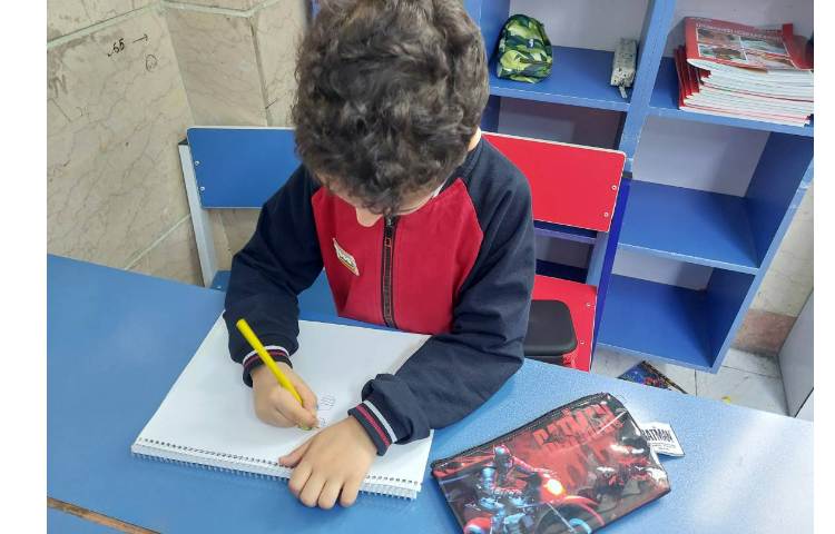 کشیدن نقاشی قصه و نمایش