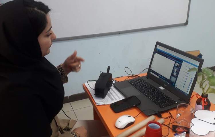 کلاسهای آنلاین در روز های آلودگی هوا 13