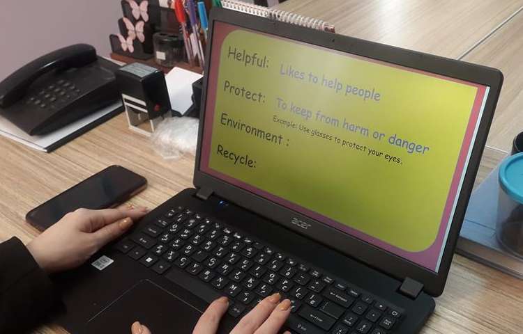 کلاسهای آنلاین در روز های آلودگی هوا 9