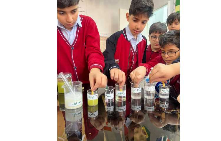 کلاس آزمایشگاه علوم 2