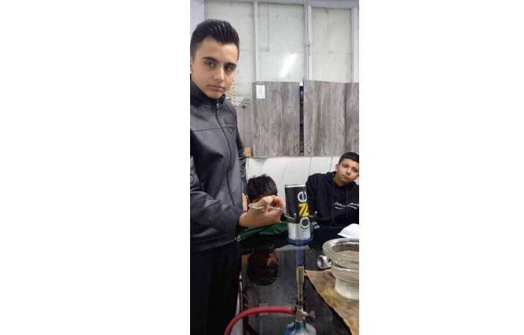 کلاس آزمایشگاه پایه نهم 6