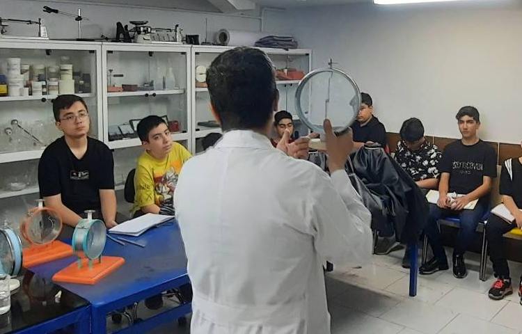 کلاس آزمایشگاه 2