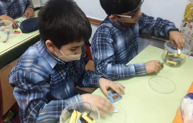 کلاس آموزش رباتیک 4