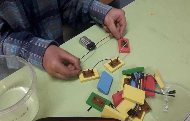 کلاس آموزش رباتیک 5