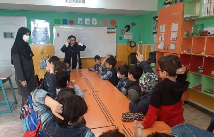 :کلاس آموزش قوانین شهری در قالب نمایش خلاق 1