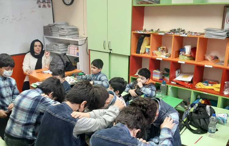 :کلاس آموزش قوانین شهری در قالب نمایش خلاق 14