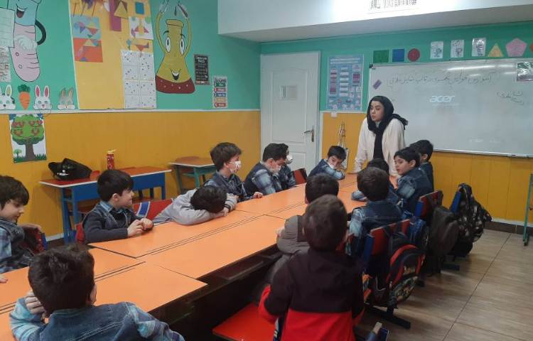 :کلاس آموزش قوانین شهری در قالب نمایش خلاق 4