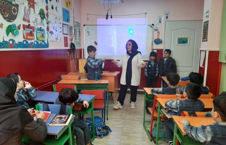 :کلاس آموزش قوانین شهری در قالب نمایش خلاق 9