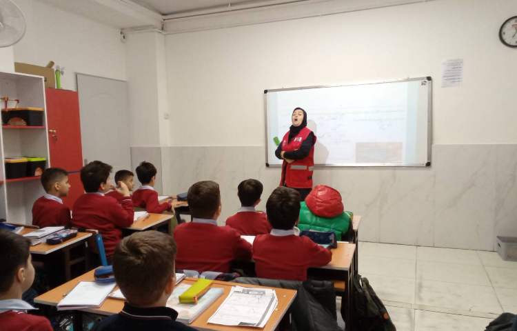 کلاس ایمنی آسانسور با حضور مربی سازمان آتش نشانی 4