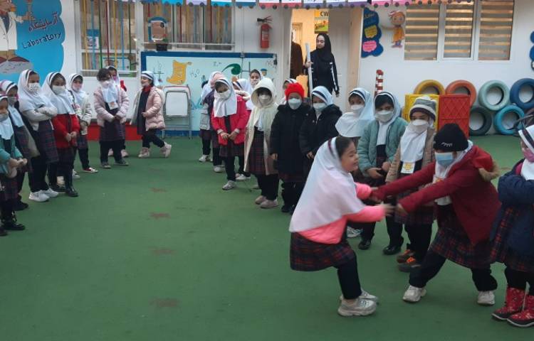 کلاس بدوت دیوار ، زنگ فارسی 3