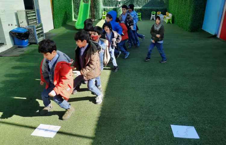 کلاس بدون دیوار، آموزش گی و گان 1