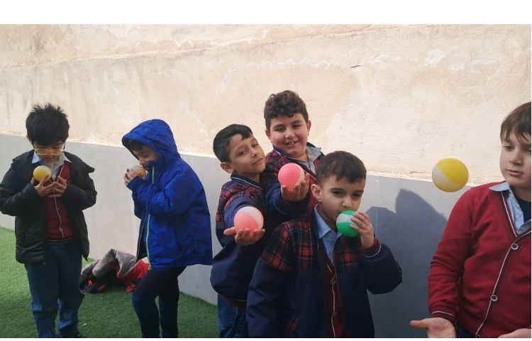 کلاس بدون دیوار بازی های جسمی حرکتی شاد 14