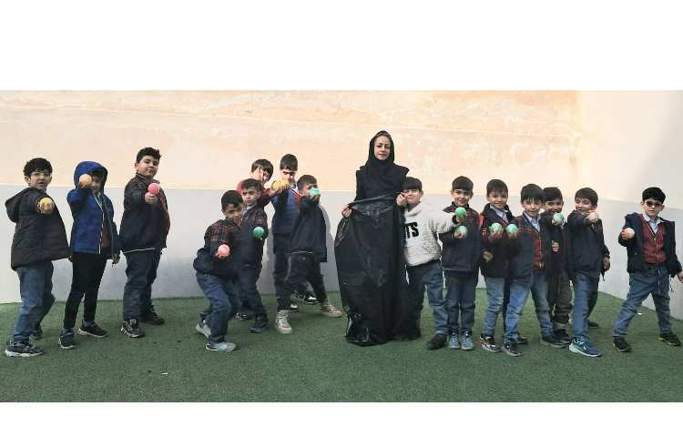 کلاس بدون دیوار بازی های جسمی حرکتی شاد